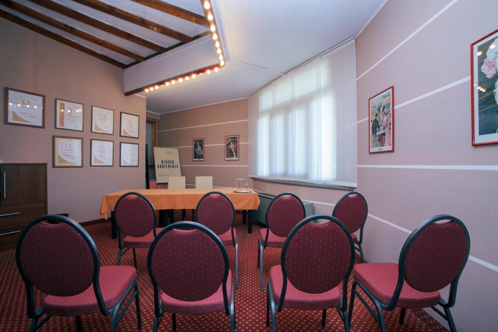 Hotel I Diamanti Garlasco エクステリア 写真